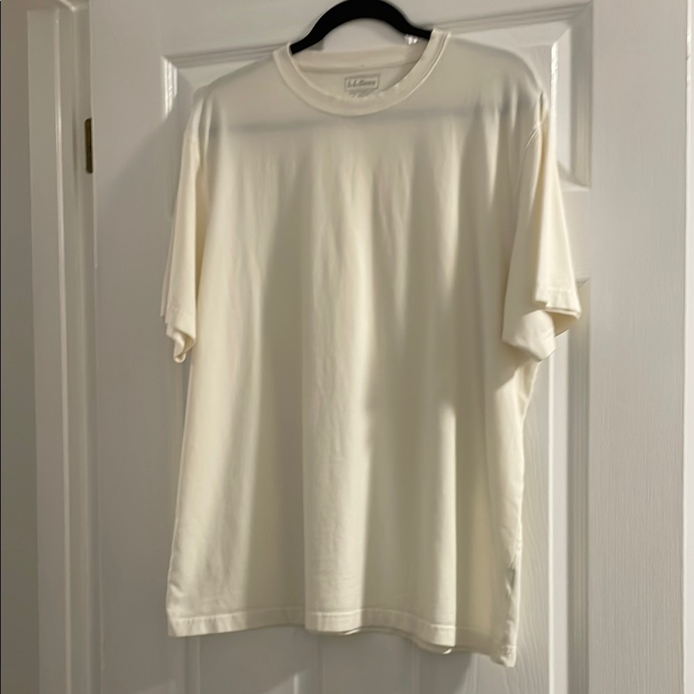 L.L. Bean Cream Short Sleeve Tee Classic Fit